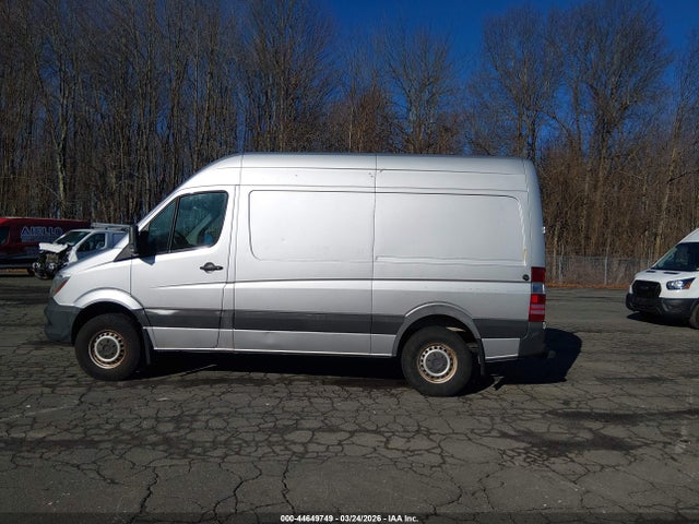 2017 Mercedes-benz Sprinter 2500 Standard Roof V6 მანქანა იყიდება აუქციონზე, vin: WD3PE7CD9HP574231, აუქციონის ნომერი: 44649749
