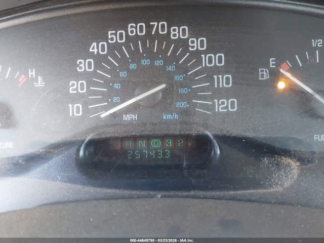 44649790 :رقم المزاد ، 2G4WS52JX31192054 vin ، 2003 Buick Century Custom مزاد بيع