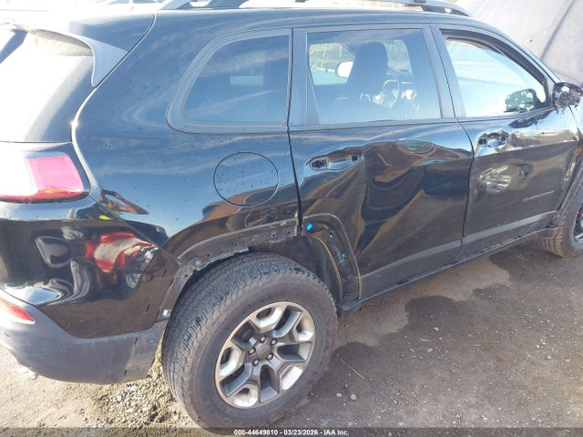 44649810 :رقم المزاد ، 1C4PJMBX0KD217945 vin ، 2019 Jeep Cherokee Trailhawk 4x4 مزاد بيع