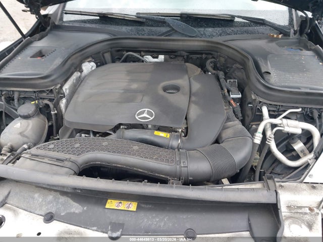 44649813 :رقم المزاد ، WDC0G8EB3LF674174 vin ، 2020 Mercedes-benz Glc 300 4matic مزاد بيع