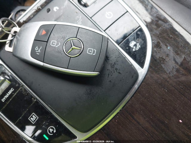 44649813 :رقم المزاد ، WDC0G8EB3LF674174 vin ، 2020 Mercedes-benz Glc 300 4matic مزاد بيع