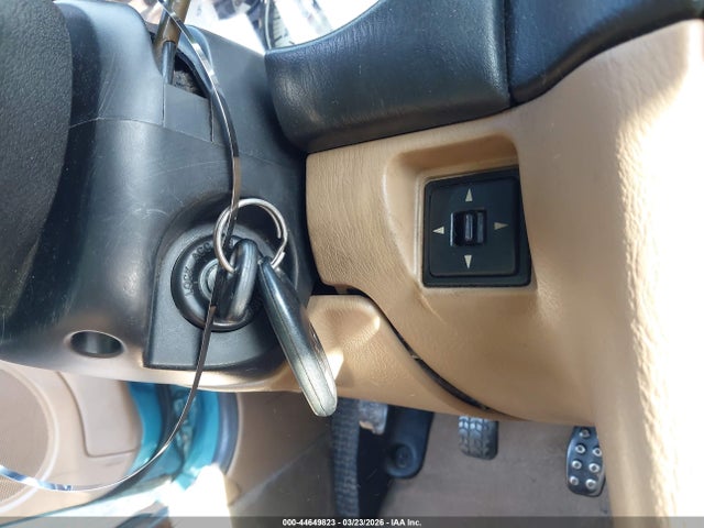 44649823 :رقم المزاد ، JM1NB353010207087 vin ، 2001 Mazda Mx-5 Miata Ls/special Edition مزاد بيع