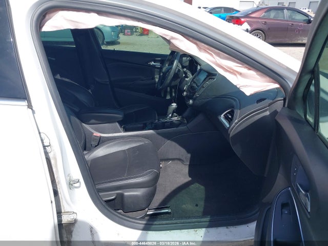 2018 CHEVROLET CRUZE 1G1BF5SM7J7108637 Photo 4