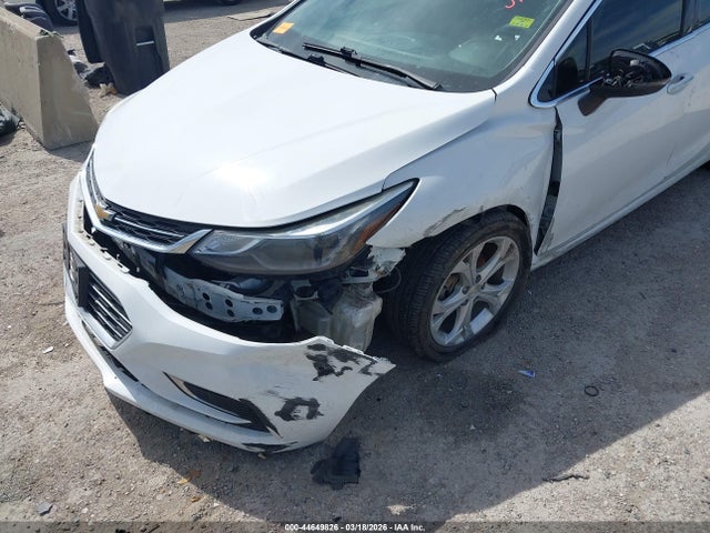 2018 CHEVROLET CRUZE 1G1BF5SM7J7108637 Photo 5