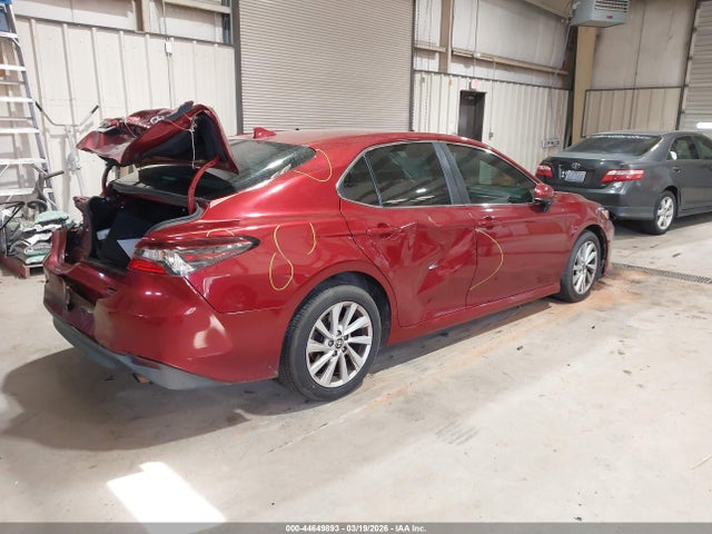 Продажа на аукционе авто 2022 Toyota Camry Le, vin: 4T1C11AK7NU666882, номер лота: 44649893