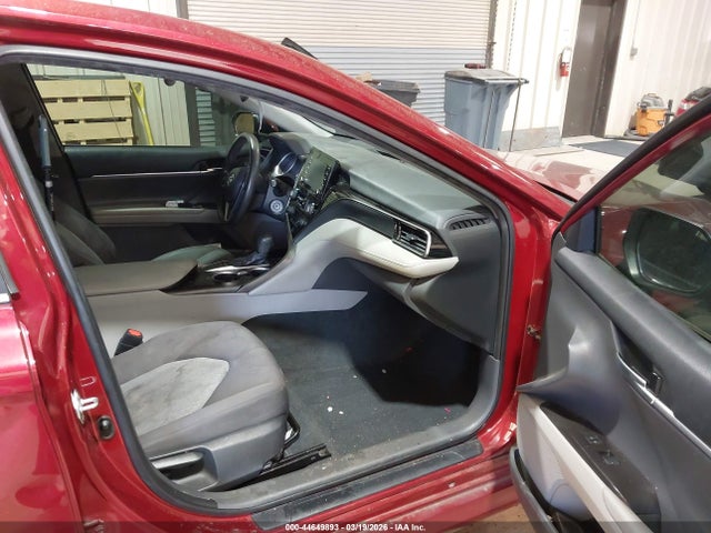 Продажа на аукционе авто 2022 Toyota Camry Le, vin: 4T1C11AK7NU666882, номер лота: 44649893