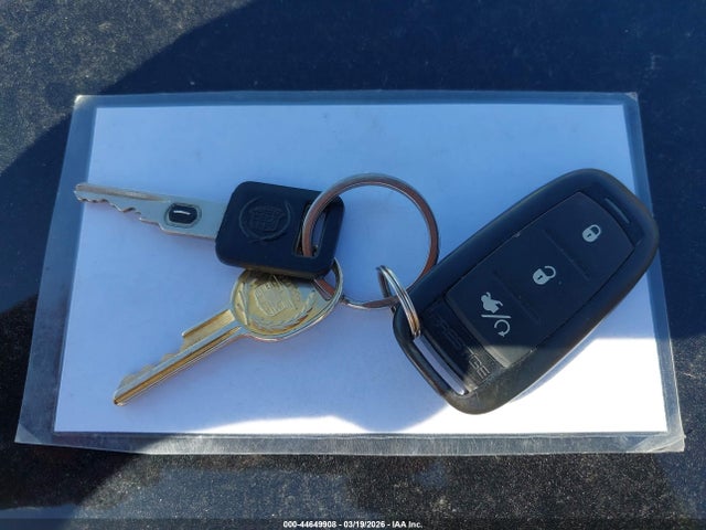 44649908 :رقم المزاد ، 1G6ET12992B103488 vin ، 2002 Cadillac Eldorado Etc مزاد بيع