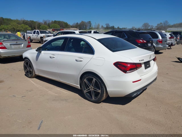 2021 MERCEDES-BENZ A 220 W1K3G4FB2MJ315798 Photo 2