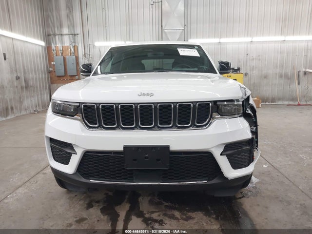 Продаж на аукціоні авто 2024 Jeep Grand Cherokee Laredo 4x4, vin: 1C4RJHAG0RC220796, номер лоту: 44649974