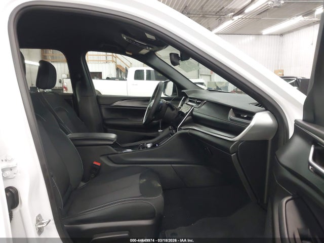 Продаж на аукціоні авто 2024 Jeep Grand Cherokee Laredo 4x4, vin: 1C4RJHAG0RC220796, номер лоту: 44649974