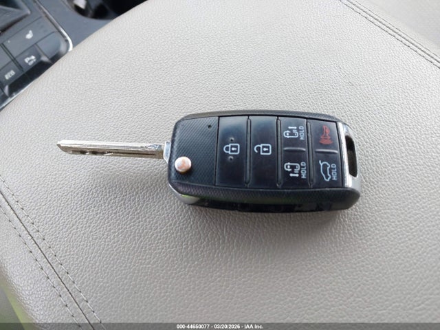 2016 Kia Sedona Lx მანქანა იყიდება აუქციონზე, vin: KNDMB5C14G6163304, აუქციონის ნომერი: 44650077
