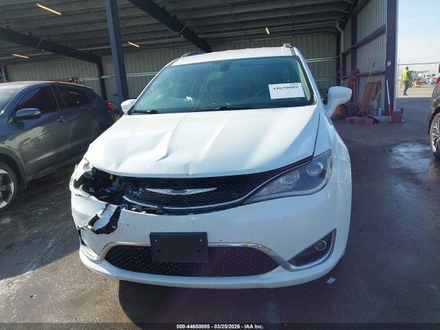 2019 Chrysler Pacifica Touring L მანქანა იყიდება აუქციონზე, vin: 2C4RC1BG0KR651829, აუქციონის ნომერი: 44650085