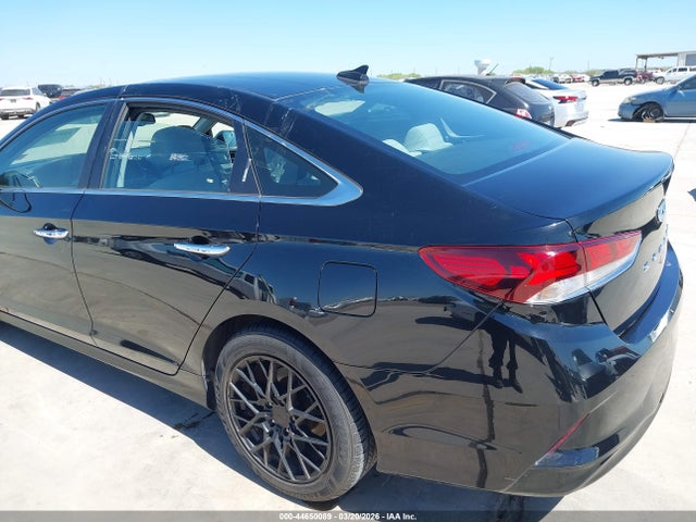 2018 Hyundai Sonata Sel მანქანა იყიდება აუქციონზე, vin: 5NPE34AFXJH653107, აუქციონის ნომერი: 44650089
