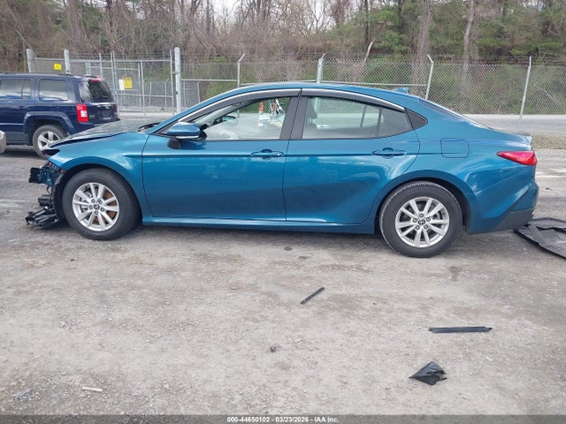 Продажа на аукционе авто 2025 Toyota Camry Le, vin: 4T1DAACK7SU627464, номер лота: 44650102