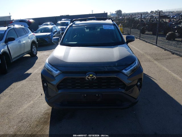 2T3C1RFV4PW296938 Toyota Rav4 Xle Premium