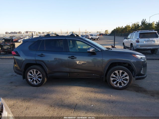 2T3C1RFV4PW296938 Toyota Rav4 Xle Premium