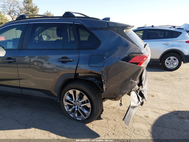 2T3C1RFV4PW296938 Toyota Rav4 Xle Premium
