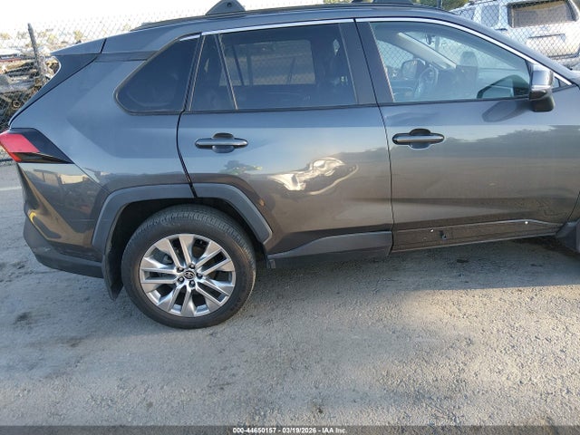 2T3C1RFV4PW296938 Toyota Rav4 Xle Premium