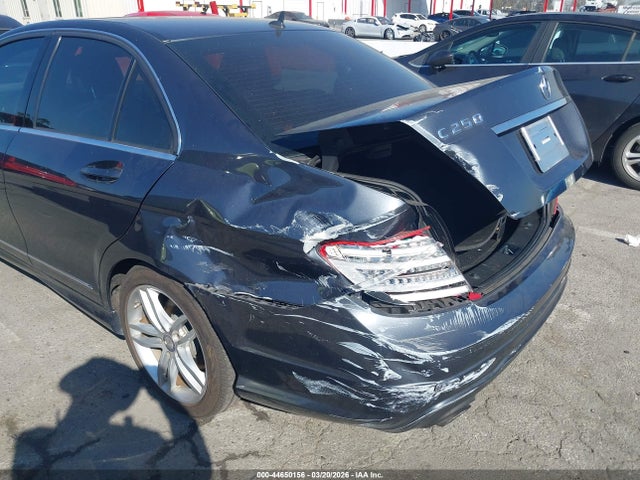 Продажа на аукционе авто 2014 Mercedes-benz C 250 Sport, vin: WDDGF4HB2EG246451, номер лота: 44650156