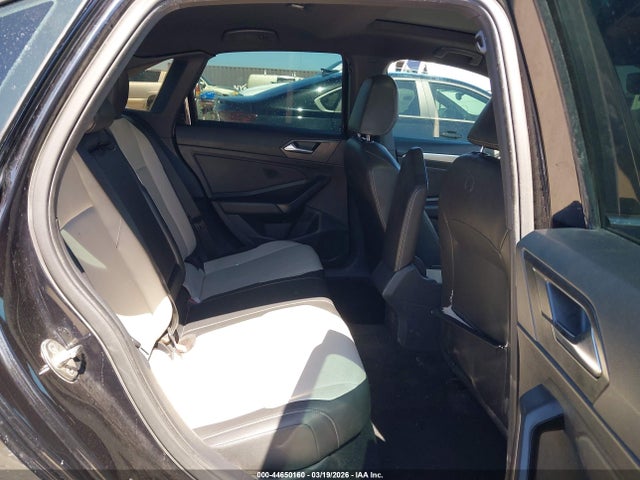 44650160 :رقم المزاد ، 3VWCB7BU7KM227179 vin ، 2019 Volkswagen Jetta مزاد بيع