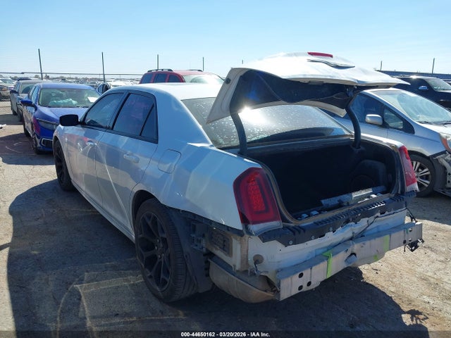 44650162 :رقم المزاد ، 2C3CCABG6HH538816 vin ، 2017 Chrysler 300 300s Alloy Edition مزاد بيع