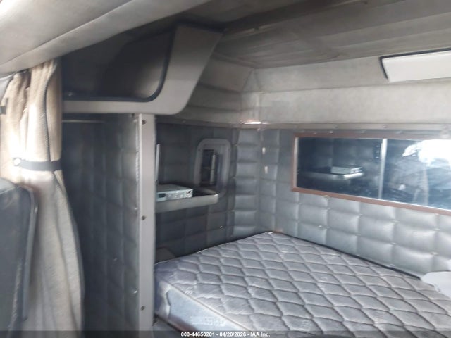 Продажа на аукционе авто 2005 Peterbilt 379, vin: 1XP5DB9X05D832720, номер лота: 44650201