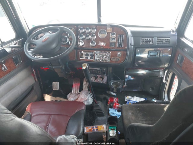 Продажа на аукционе авто 2005 Peterbilt 379, vin: 1XP5DB9X05D832720, номер лота: 44650201