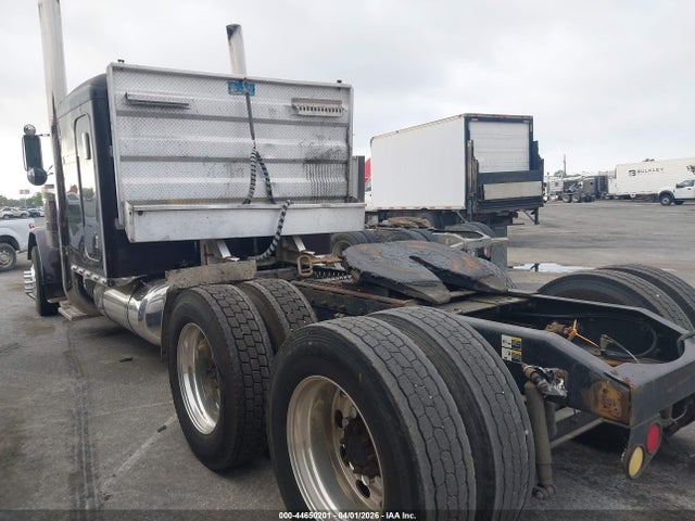 Продажа на аукционе авто 2005 Peterbilt 379, vin: 1XP5DB9X05D832720, номер лота: 44650201