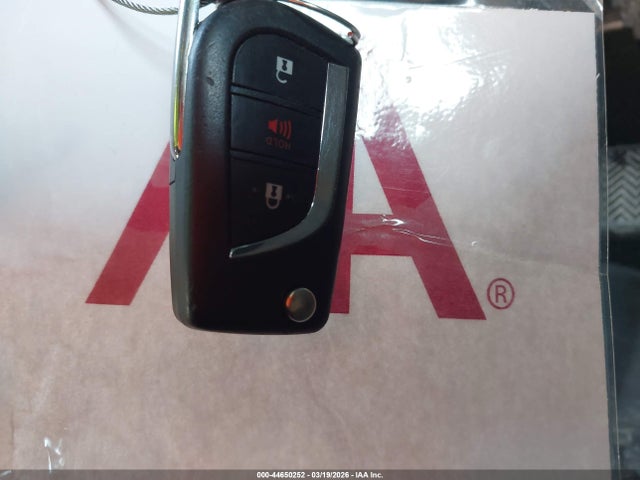 Toyota C-HR LE 2021 NMTKHMBX3MR139673 Image 11