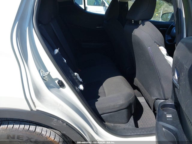 Toyota C-HR LE 2021 NMTKHMBX3MR139673 Image 8