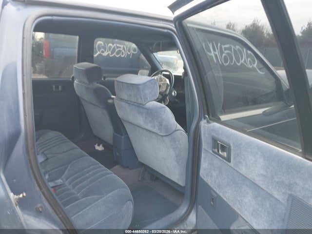 Продажа на аукционе авто 1992 Dodge Spirit Le, vin: 1B3XA5634NF258795, номер лота: 44650262