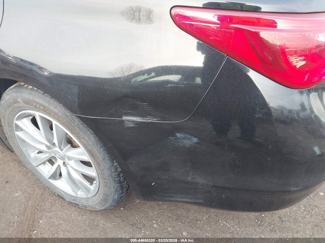 Продажа на аукционе авто 2015 Infiniti Q50 Premium, vin: JN1BV7AR8FM401994, номер лота: 44650320