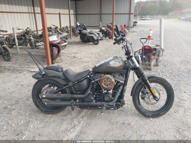 Harley-Davidson FXBB 2019 1HD1YJJ26KB053990 Image 12
