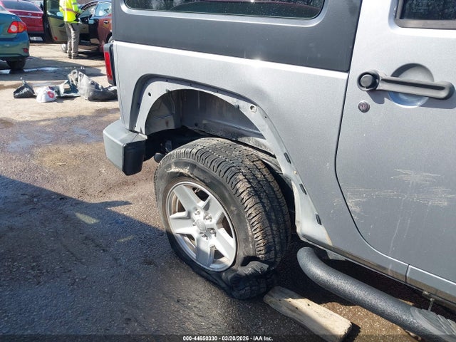 2013 JEEP WRANGLER 1C4AJWAG3DL598086 Photo 5