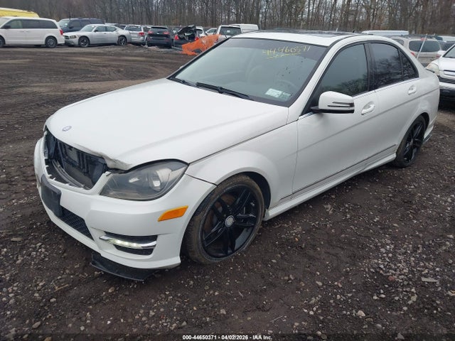 Продажа на аукционе авто 2012 Mercedes-benz C 300 Sport 4matic, vin: WDDGF8BB4CA623801, номер лота: 44650371
