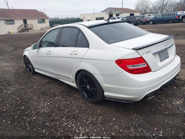 Продажа на аукционе авто 2012 Mercedes-benz C 300 Sport 4matic, vin: WDDGF8BB4CA623801, номер лота: 44650371