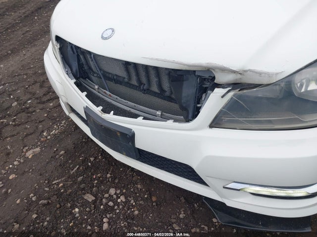 Продажа на аукционе авто 2012 Mercedes-benz C 300 Sport 4matic, vin: WDDGF8BB4CA623801, номер лота: 44650371