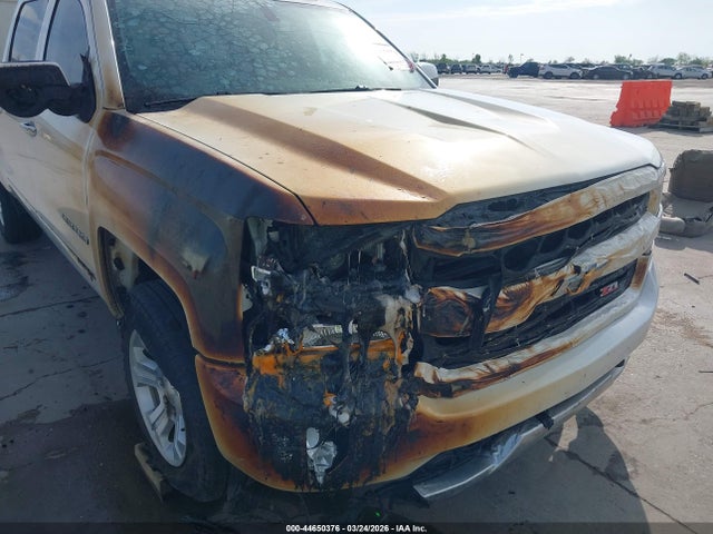 2018 Chevrolet Silverado 1500 2lt მანქანა იყიდება აუქციონზე, vin: 3GCUKREC6JG628189, აუქციონის ნომერი: 44650376