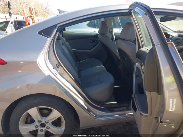 Продаж на аукціоні авто 2013 Hyundai Elantra Gls/limited, vin: KMHDH4AE2DU640555, номер лоту: 44650380