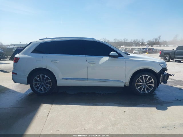 WA1LAAF77JD016110 Audi Q7 3.0t Premium