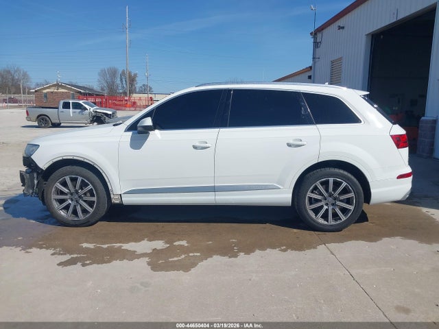 WA1LAAF77JD016110 Audi Q7 3.0t Premium