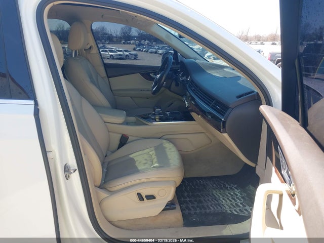 WA1LAAF77JD016110 Audi Q7 3.0t Premium