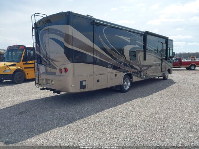 Ford F53 2015 1F66F5DY7F0A09635 Image 4