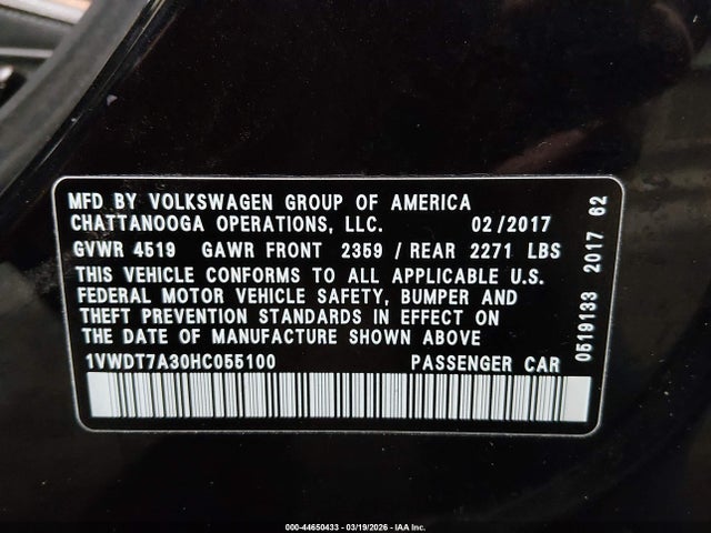 1VWDT7A30HC055100 Volkswagen Passat 1.8t R-line