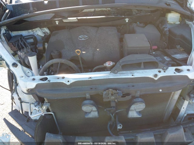 5TDKZ3DC9HS799855 Toyota Sienna Le 8 Passenger