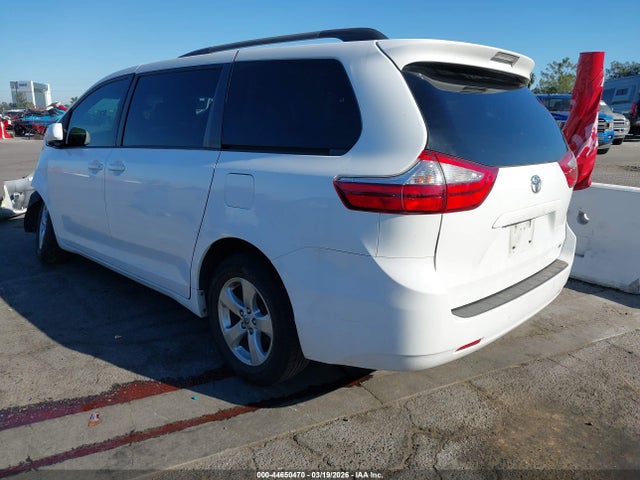 5TDKZ3DC9HS799855 Toyota Sienna Le 8 Passenger