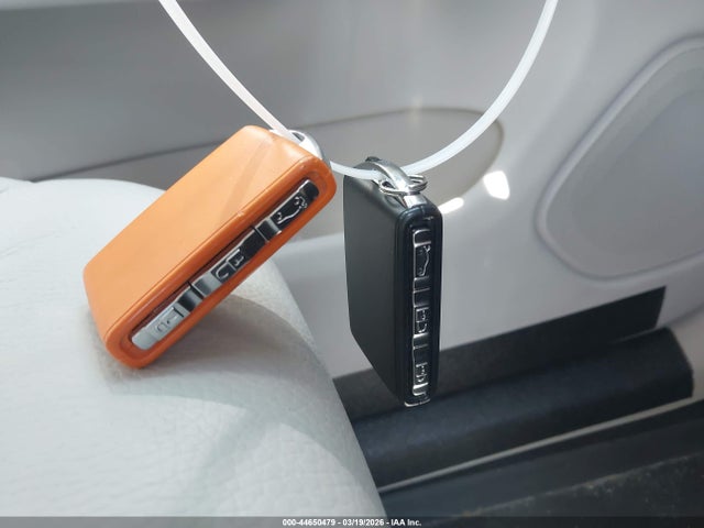 2023 VOLVO XC60 RECHARGE PLUG-IN HYBRID YV4H60DN3P1210360 Photo 10