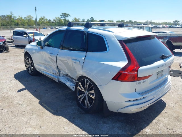 2023 VOLVO XC60 RECHARGE PLUG-IN HYBRID YV4H60DN3P1210360 Photo 2