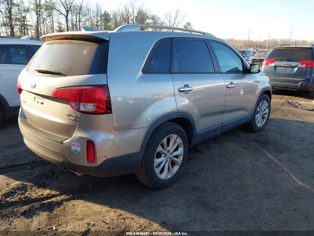 2015 KIA SORENTO 5XYKU4A75FG550832 Photo 3