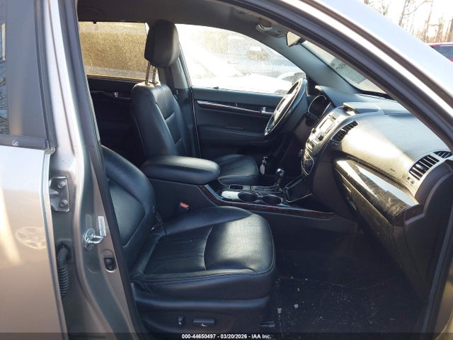 2015 KIA SORENTO 5XYKU4A75FG550832 Photo 4